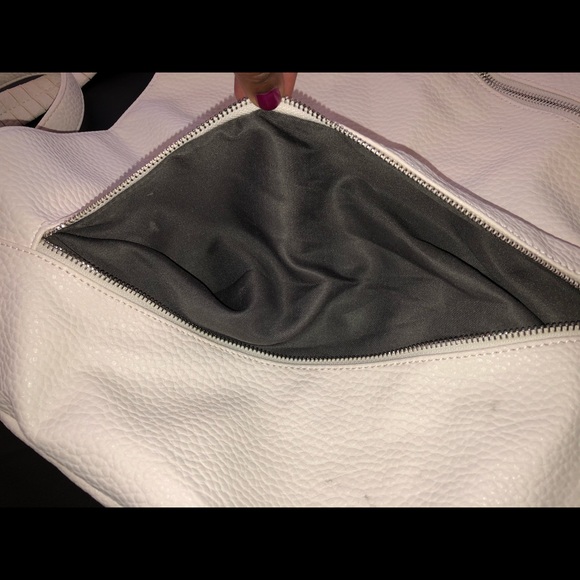 Just Fab white purse - Picture 6 of 8